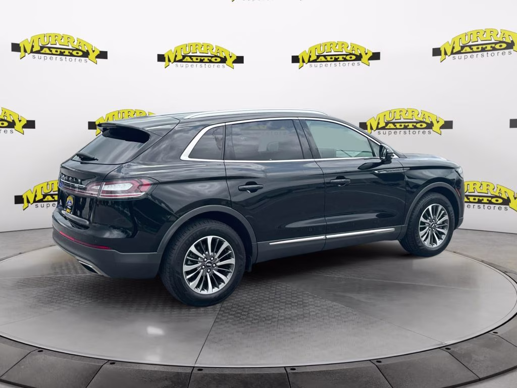 2022 Infinite Black Metallic Clearcoat Lincoln Nautilus Standard FWD SUV