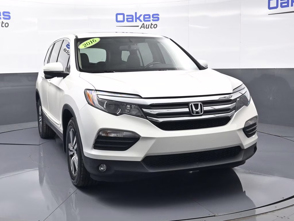 2016 White Diamond Pearl Honda Pilot EX-L AWD SUV