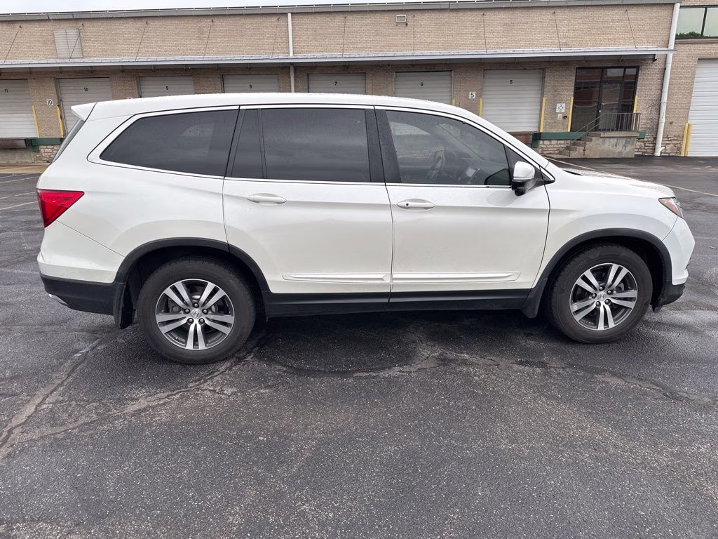 2016 White Diamond Pearl Honda Pilot EX-L AWD SUV