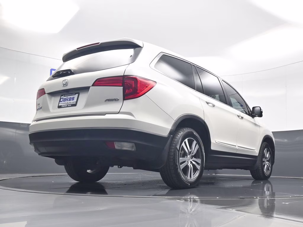 2016 White Diamond Pearl Honda Pilot EX-L AWD SUV