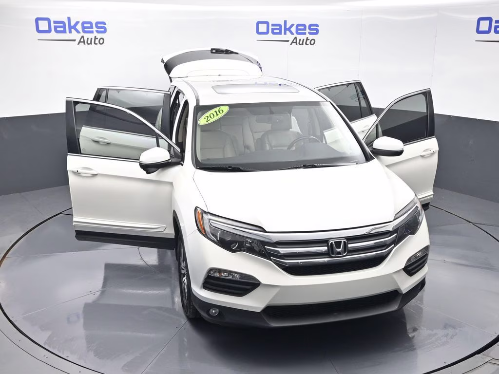 2016 White Diamond Pearl Honda Pilot EX-L AWD SUV