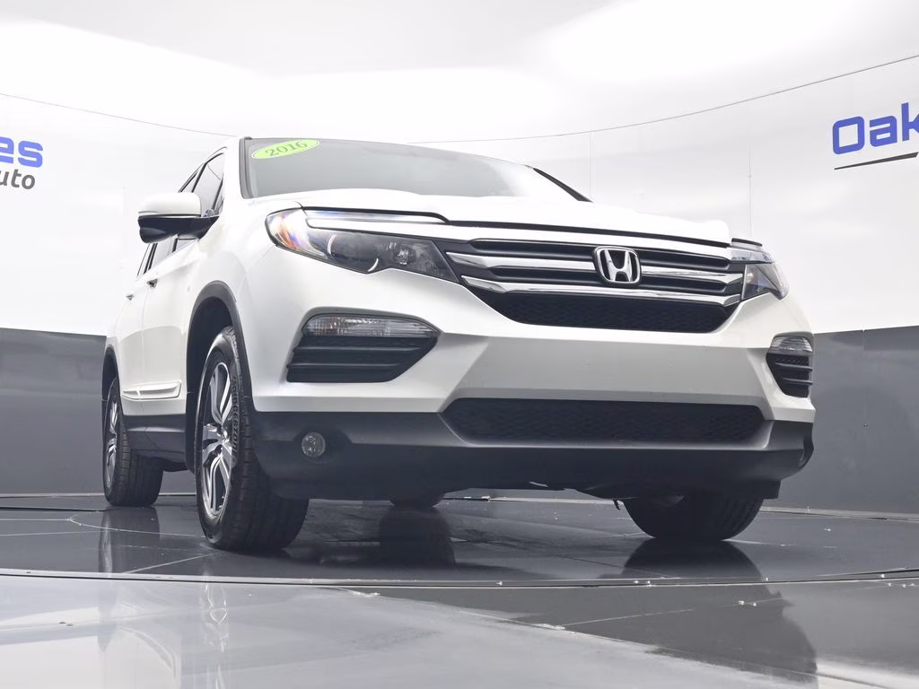 2016 White Diamond Pearl Honda Pilot EX-L AWD SUV