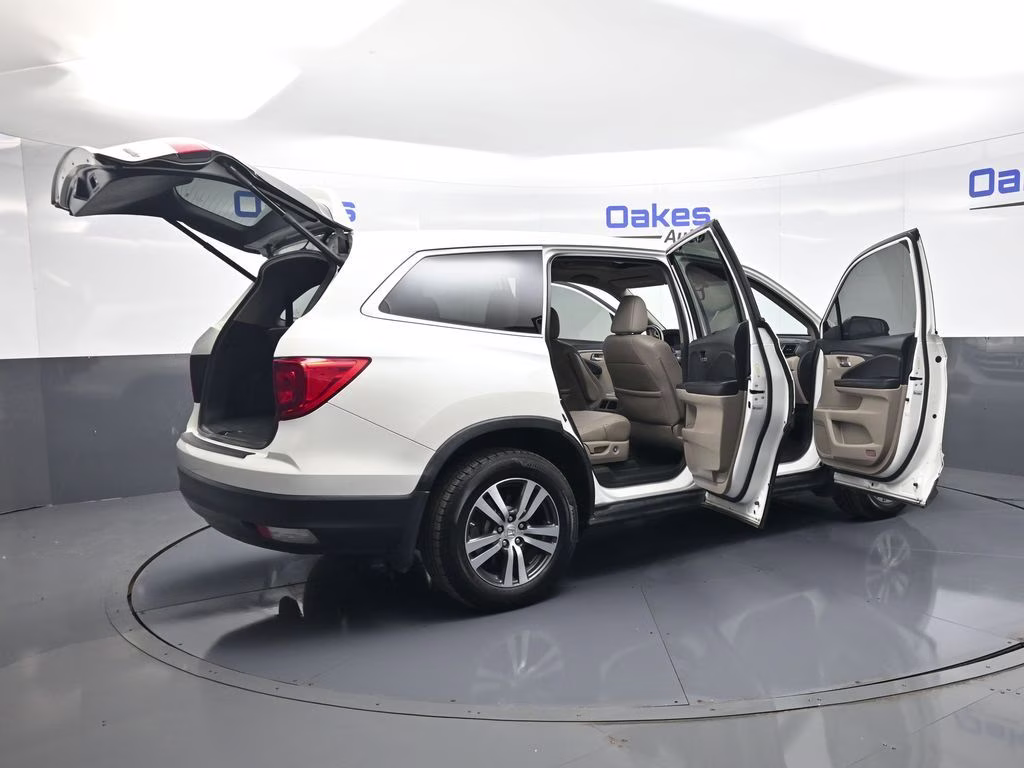 2016 White Diamond Pearl Honda Pilot EX-L AWD SUV