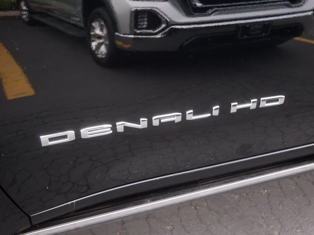 2025 Black GMC Sierra 2500HD Denali 4X4 Truck