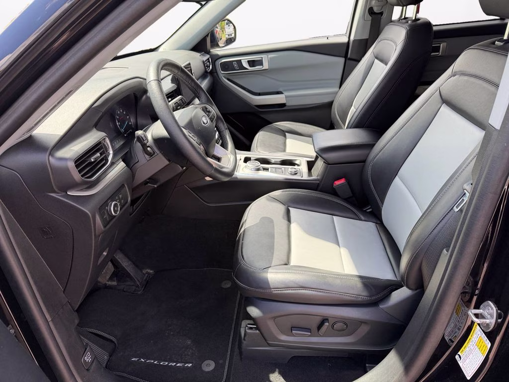 2024 Black Metallic Ford Explorer XLT Sport w/Tow Pkg & Co-Pilot 360 Assist 4X4 SUV