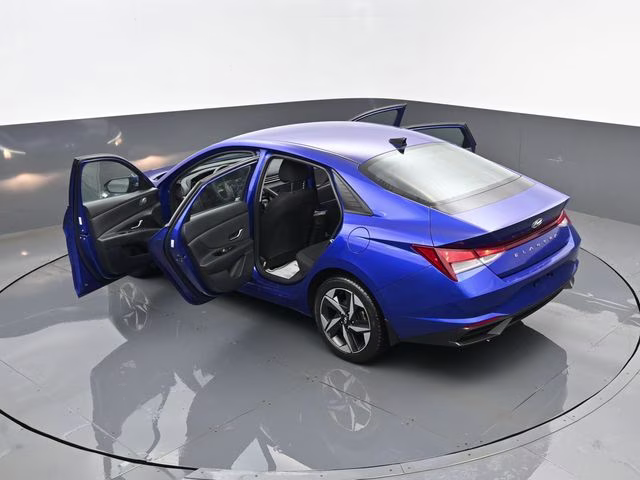 2023 Intense Blue Hyundai Elantra SEL FWD Sedan