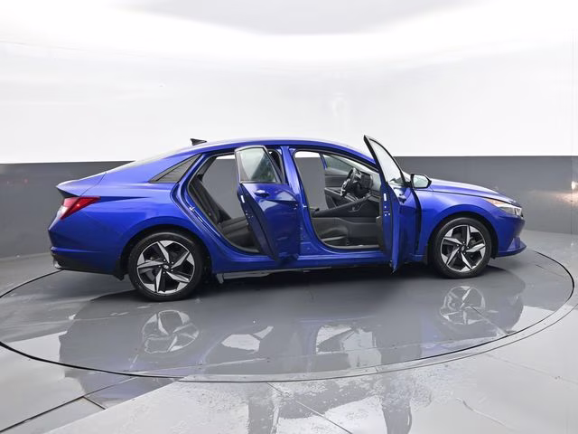 2023 Intense Blue Hyundai Elantra SEL FWD Sedan