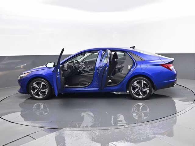 2023 Intense Blue Hyundai Elantra SEL FWD Sedan