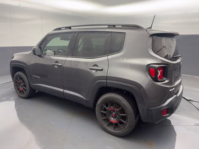 2020 Granite Crystal Metallic Clearcoat Jeep Renegade Latitude 4X4 SUV
