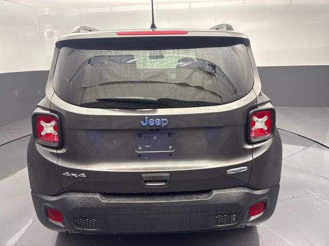 2020 Granite Crystal Metallic Clearcoat Jeep Renegade Latitude 4X4 SUV