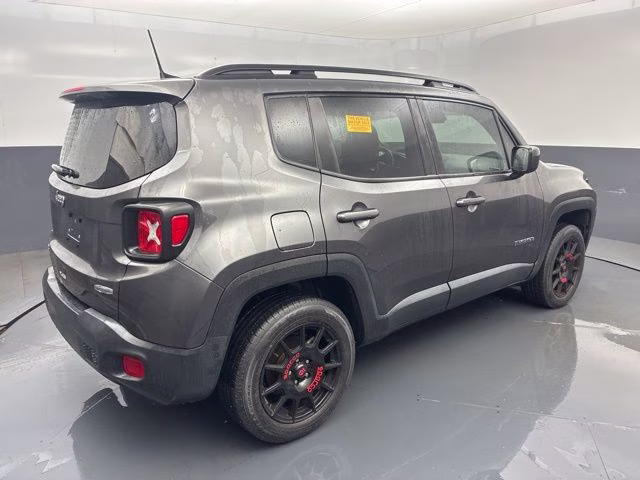 2020 Granite Crystal Metallic Clearcoat Jeep Renegade Latitude 4X4 SUV