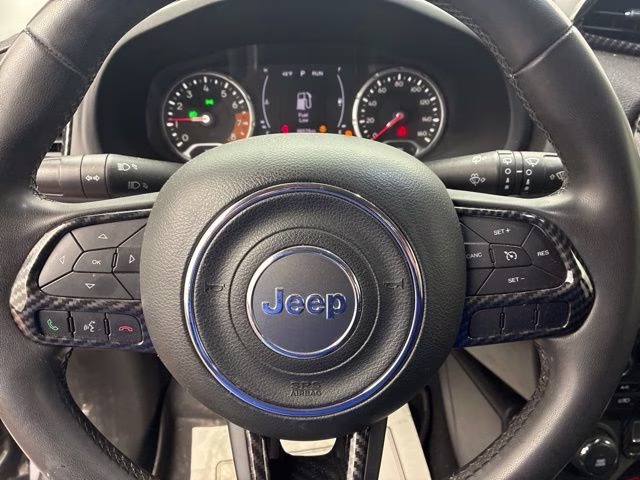 2020 Granite Crystal Metallic Clearcoat Jeep Renegade Latitude 4X4 SUV