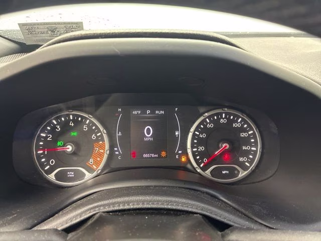 2020 Granite Crystal Metallic Clearcoat Jeep Renegade Latitude 4X4 SUV