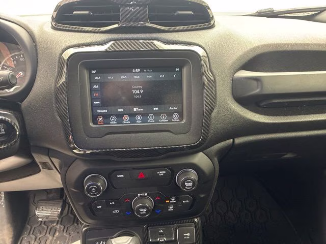 2020 Granite Crystal Metallic Clearcoat Jeep Renegade Latitude 4X4 SUV
