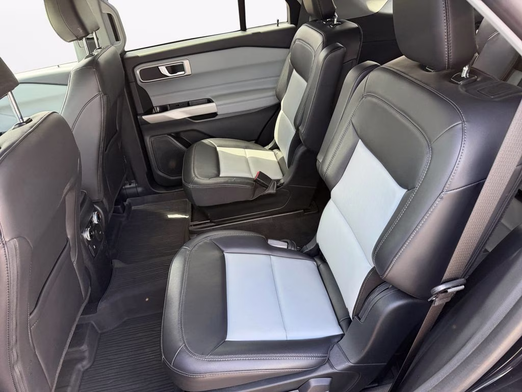 2024 Black Metallic Ford Explorer XLT Sport w/Tow Pkg & Co-Pilot 360 Assist 4X4 SUV