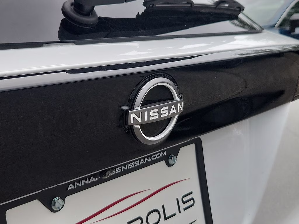 2026 Fresh Powder Nissan Kicks SV FWD SUV