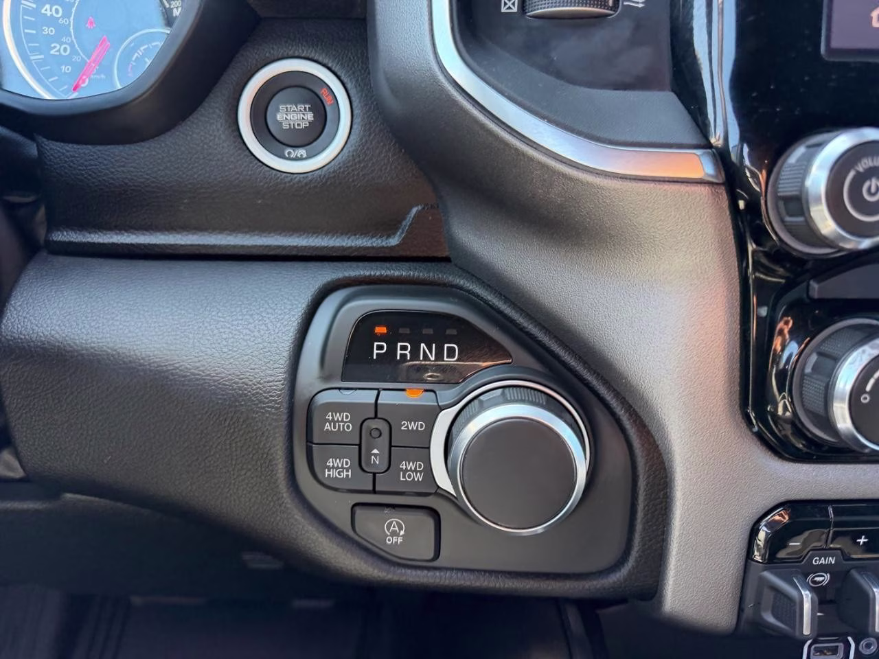 2025 Hydro Blue Pearlcoat Ram 1500 Big Horn/Lone Star 4X4 Truck