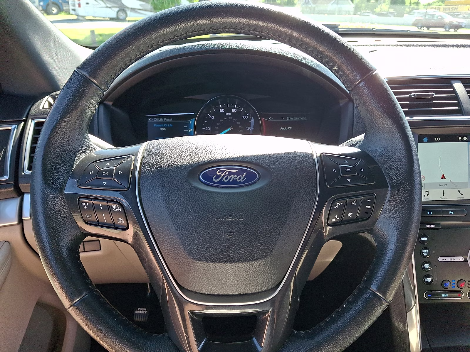 2019 White Platinum Metallic Tri-Coat - UG Ford Explorer Limited 4X4