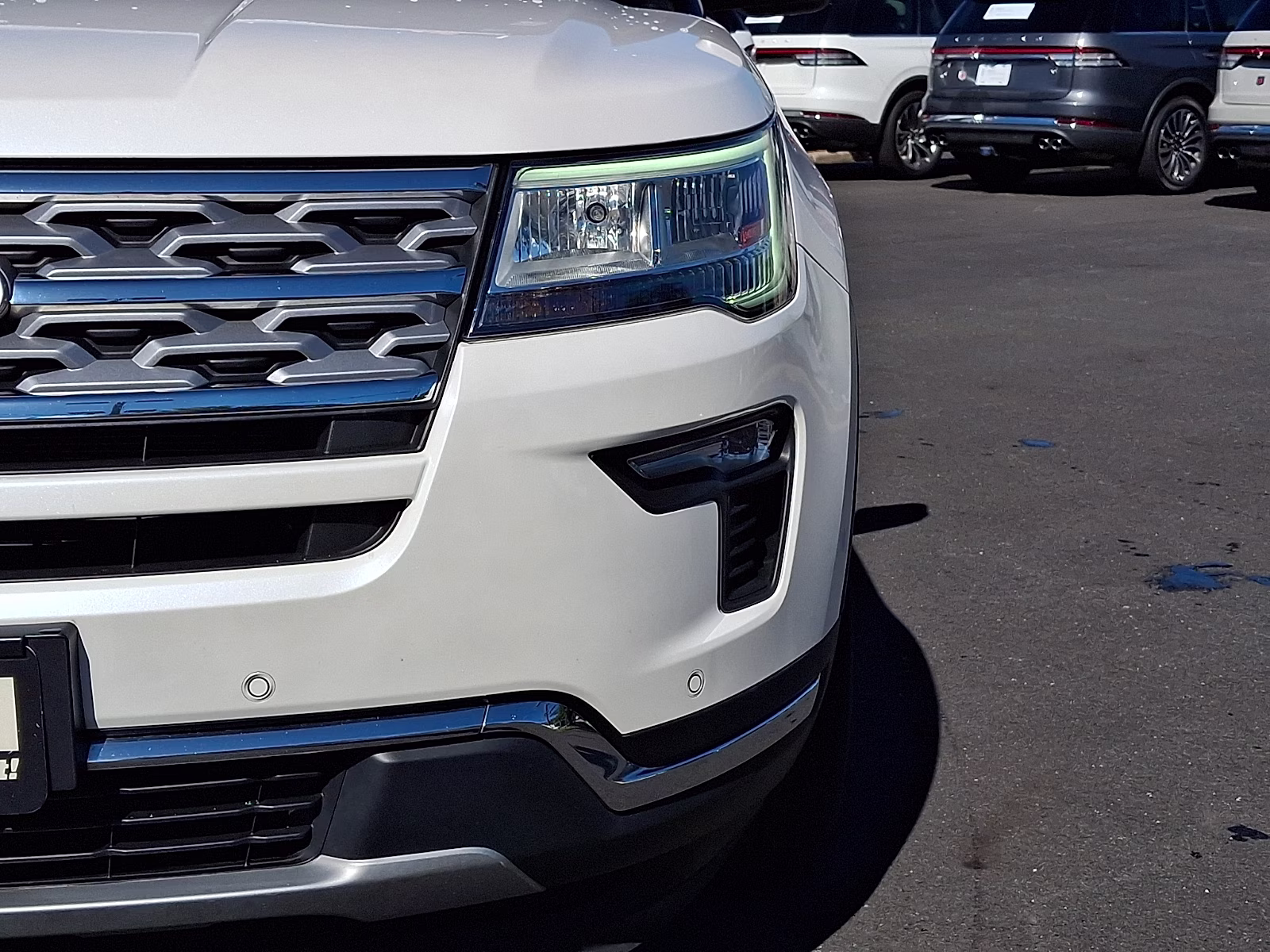 2019 White Platinum Metallic Tri-Coat - UG Ford Explorer Limited 4X4