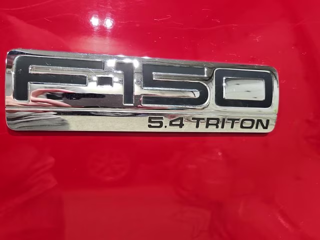 2005 Bright Red Clearcoat Ford F-150 XL 4X4 Truck