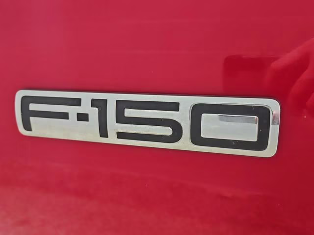 2005 Bright Red Clearcoat Ford F-150 XL 4X4 Truck