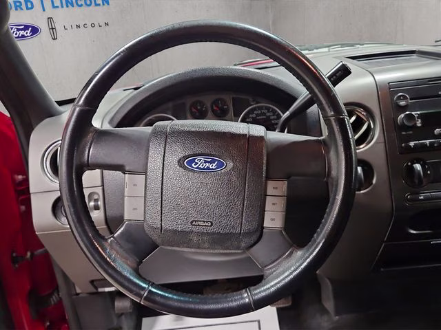2005 Bright Red Clearcoat Ford F-150 XL 4X4 Truck