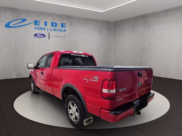 2005 Bright Red Clearcoat Ford F-150 XL 4X4 Truck