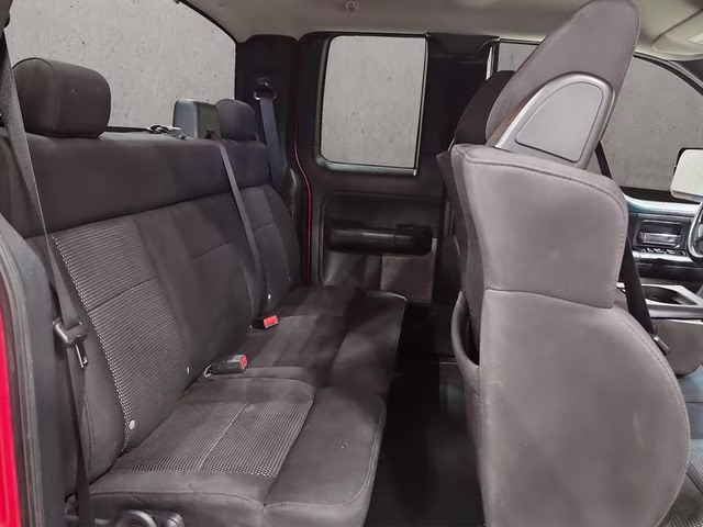 2005 Bright Red Clearcoat Ford F-150 XL 4X4 Truck