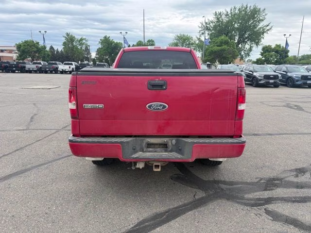 2005 Red Ford F-150 XL 4X4 Truck