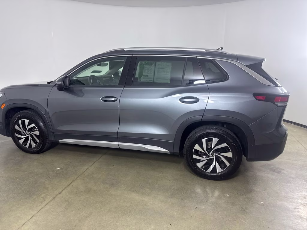 2025 Platinum Gray Metallic Volkswagen Tiguan 2.0T S FWD SUV