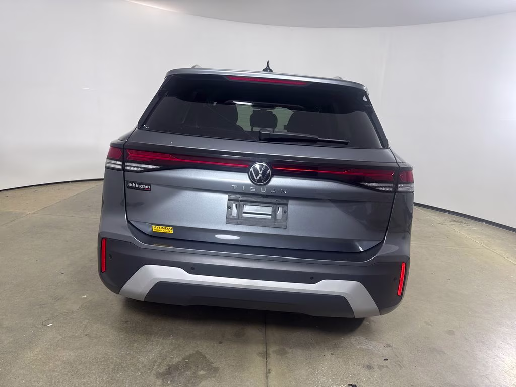 2025 Platinum Gray Metallic Volkswagen Tiguan 2.0T S FWD SUV