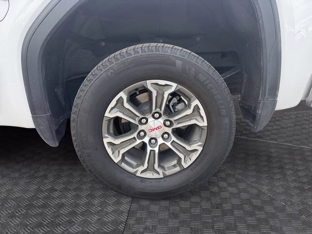 2026 Summit White GMC Sierra 1500 SLT 4X4 Truck