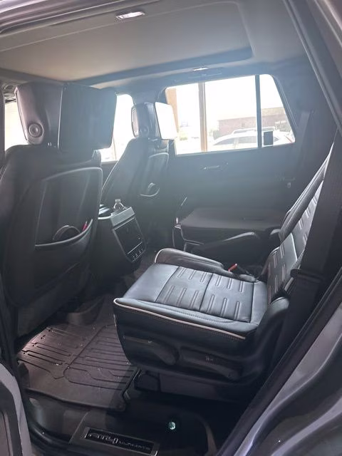 2025 Sterling Metallic GMC Yukon AT4 Ultimate 4X4 SUV
