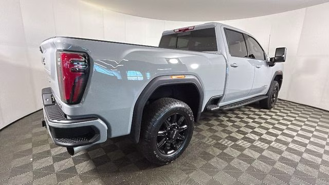 2025 Thunderstorm Gray GMC Sierra 2500HD AT4 4X4 Truck
