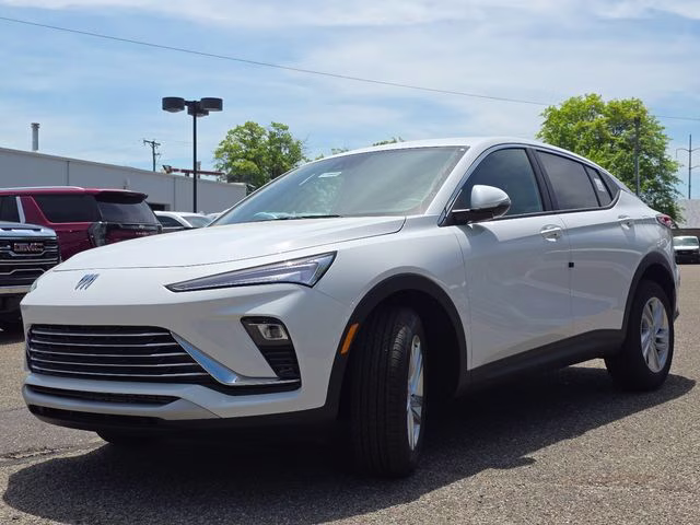 2026 Summit White Buick Envista Preferred FWD SUV