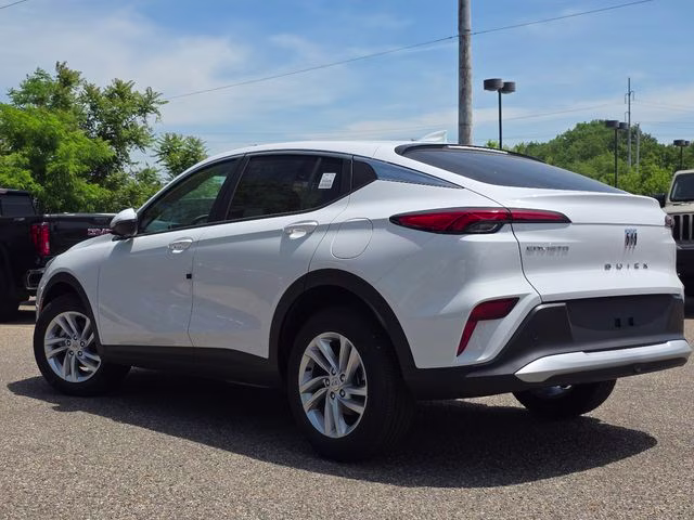 2026 Summit White Buick Envista Preferred FWD SUV