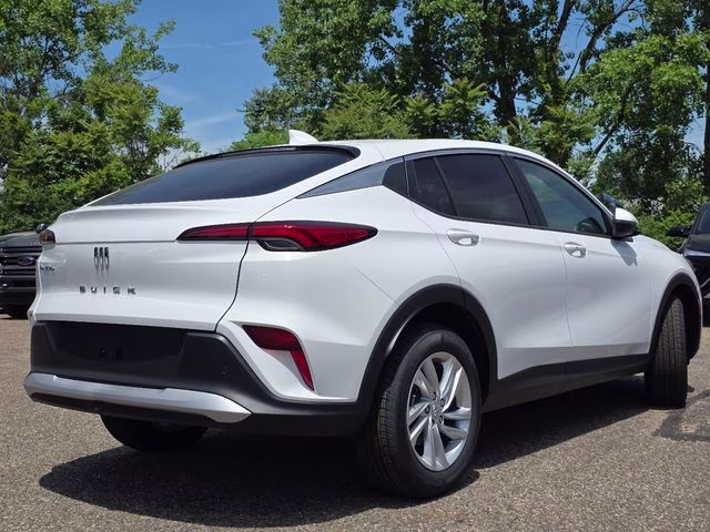 2026 Summit White Buick Envista Preferred FWD SUV