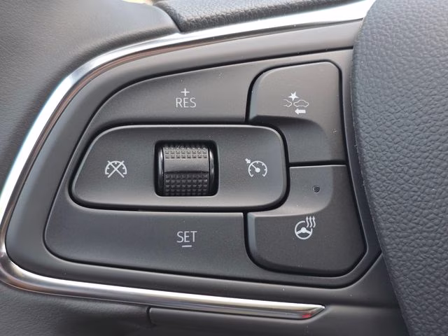2026 Summit White Buick Envista Preferred FWD SUV