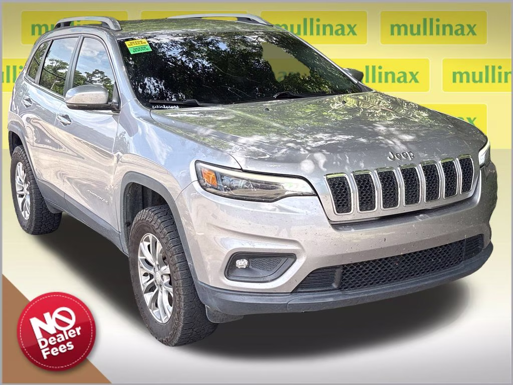 2019 Billet Silver Metallic Clearcoat Jeep Cherokee Latitude Plus 4X4 SUV