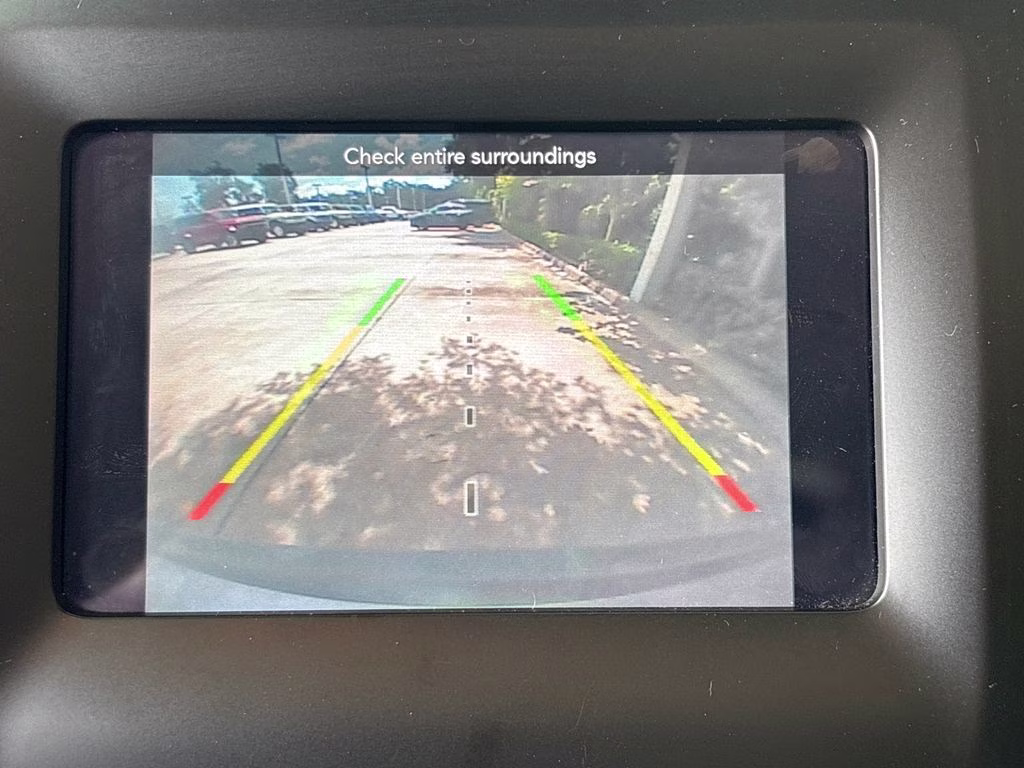 2019 Billet Silver Metallic Clearcoat Jeep Cherokee Latitude Plus 4X4 SUV