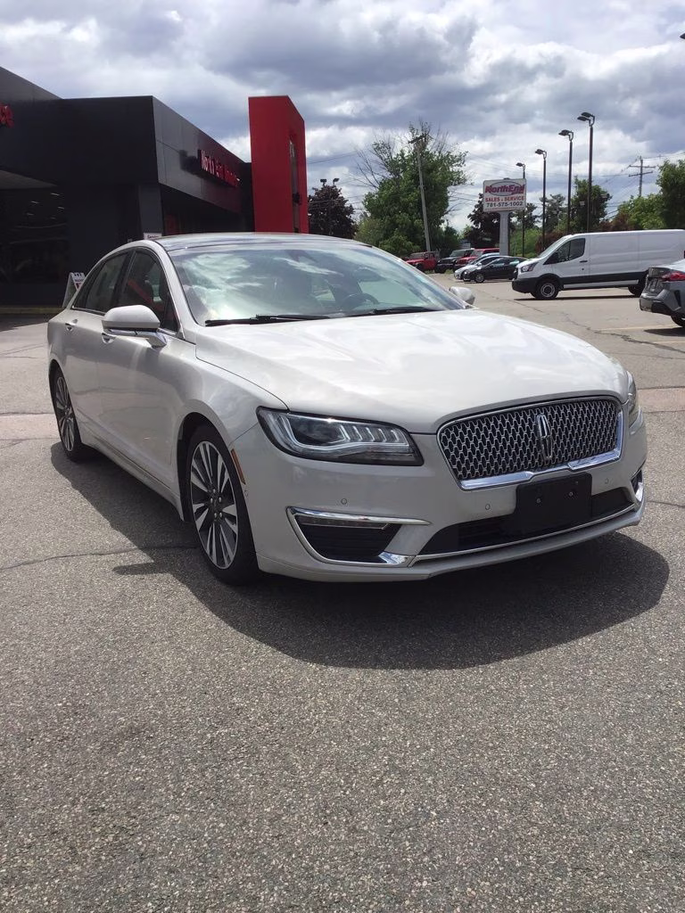 2020 Pearl Metallic Lincoln MKZ Reserve AWD Sedan