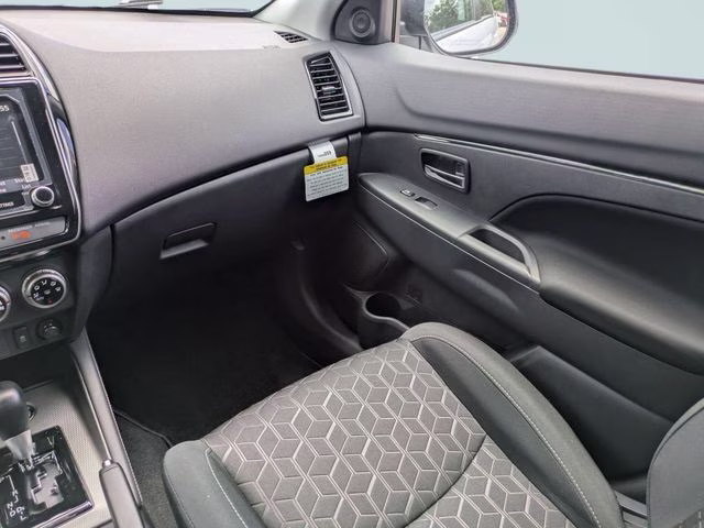 2026 White Diamond Mitsubishi Outlander Sport 2.0 ES 4X4 SUV