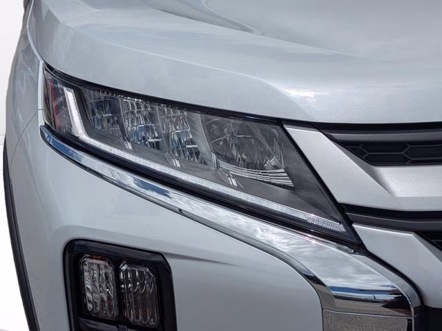 2026 White Diamond Mitsubishi Outlander Sport 2.0 ES 4X4 SUV