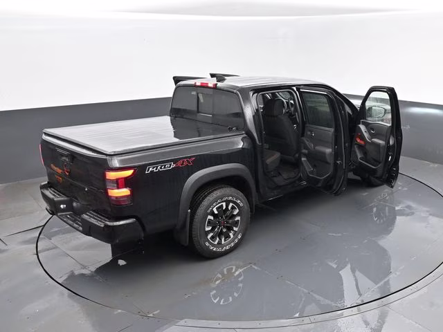 2024 Super Black Nissan Frontier PRO-4X 4X4 Truck