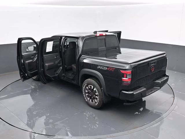 2024 Super Black Nissan Frontier PRO-4X 4X4 Truck