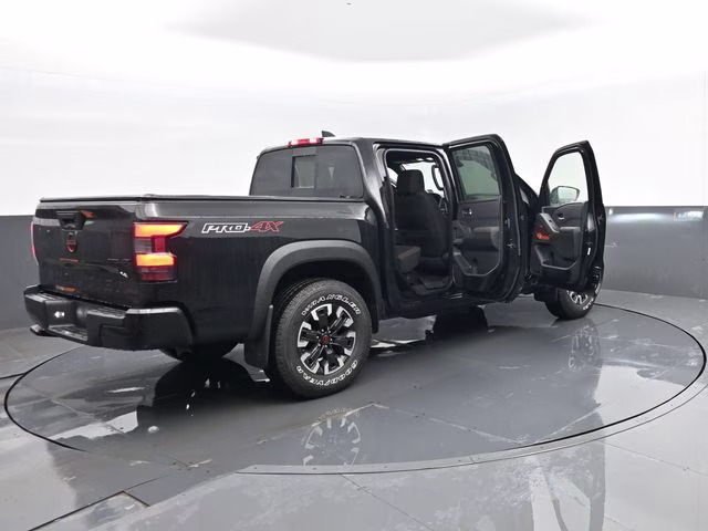 2024 Super Black Nissan Frontier PRO-4X 4X4 Truck