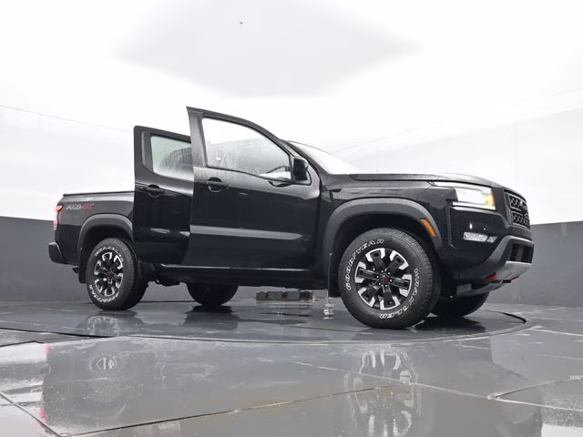 2024 Super Black Nissan Frontier PRO-4X 4X4 Truck