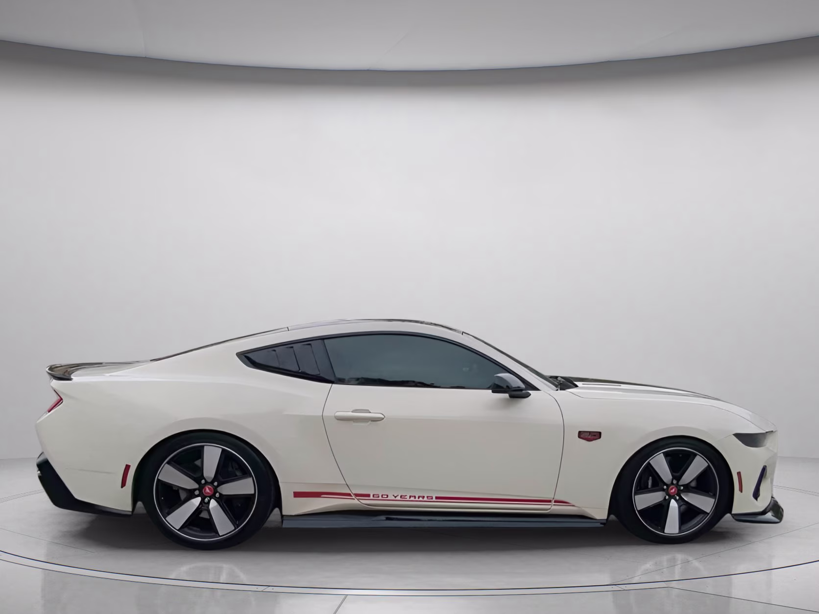 2025 Wimbledon White Ford Mustang GT Premium RWD Coupe