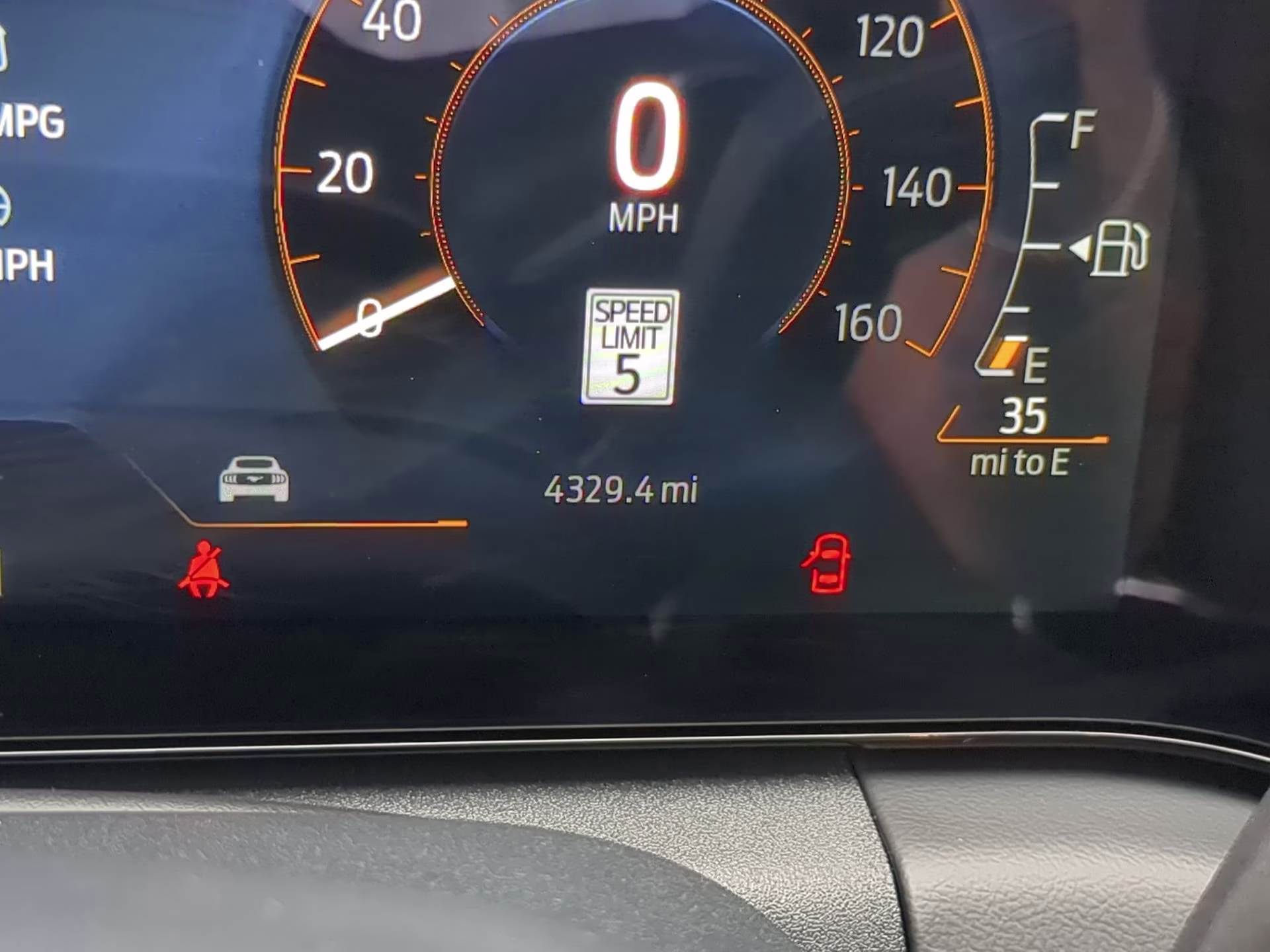 2025 Wimbledon White Ford Mustang GT Premium RWD Coupe