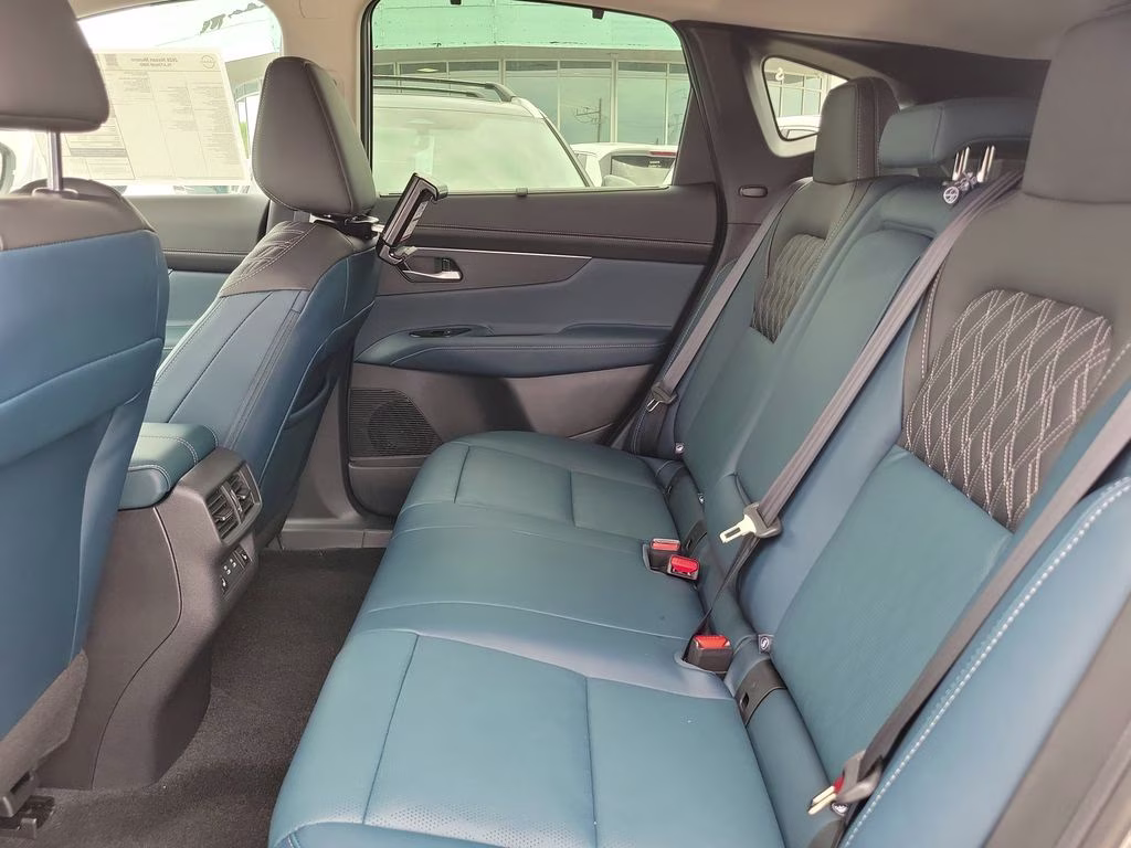2026 Gun Metallic Nissan Murano Platinum AWD SUV